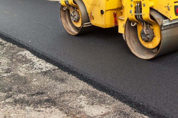 Driveway Asphalt Paving in Yukon